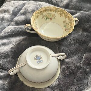 Noritake, Set of 2 Irma patterned teacups